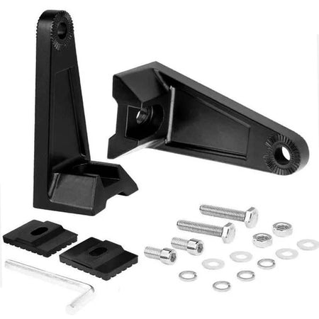Kit de fixation robuste et polyvalent pour rampe LED et barre LED noire. Comprend supports, vis et accessoires pour une installation solide en toute simplicité. Convient parfaitement aux produits d'éclairage LED de Next Tech Swiss.